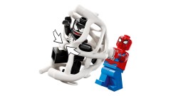Spider-Man vs. Venoms klassieke auto LEGO-set afbeelding 7