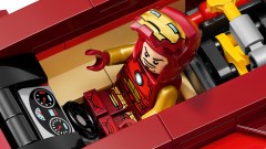 Iron Man Car & Black Panther vs. Red Hulk, zdjęcie 10