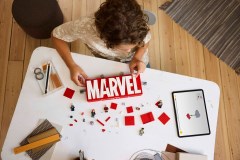 MARVEL logo en minifiguren LEGO-set afbeelding 8