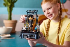 Wednesday Addams Figure, zdjęcie 5