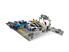 Конструктор LEGO (ЛЕГО) Racers 8197  Highway Chaos