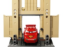 Конструктор LEGO (ЛЕГО) Cars 8639  Big Bentley Bust Out
