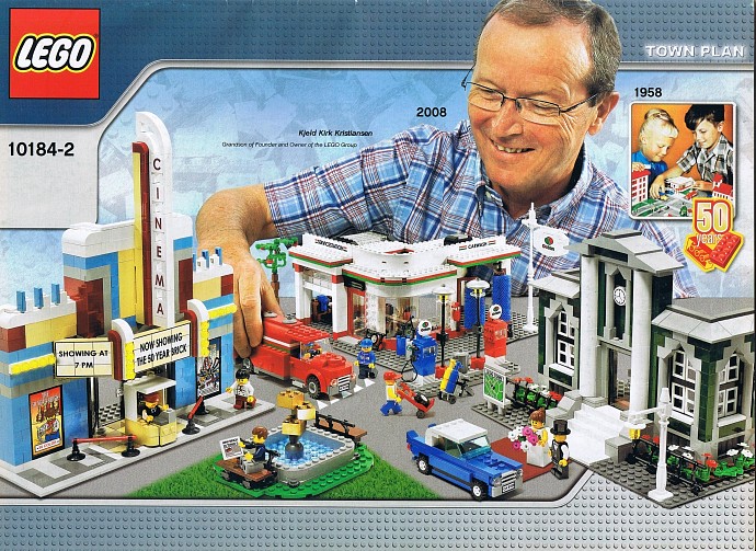LEGO 10184 Town Plan | Brickset