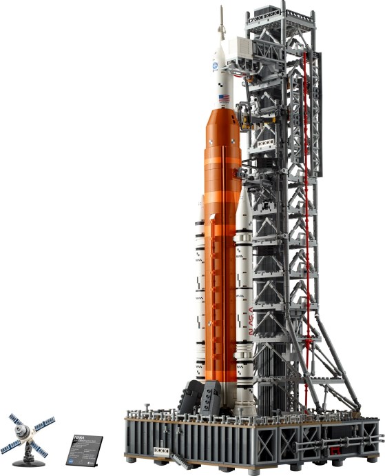 Artemis Space Launch System discovered! | Brickset