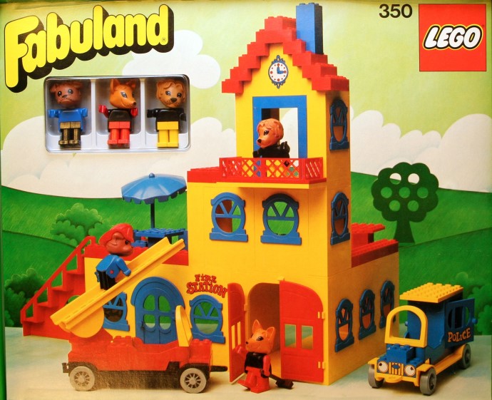 LEGO 140 Town Hall