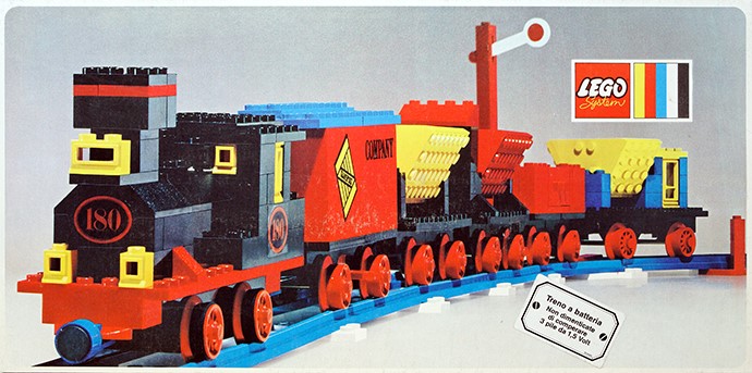 LEGO 180 4.5V Train with 5 Wagons