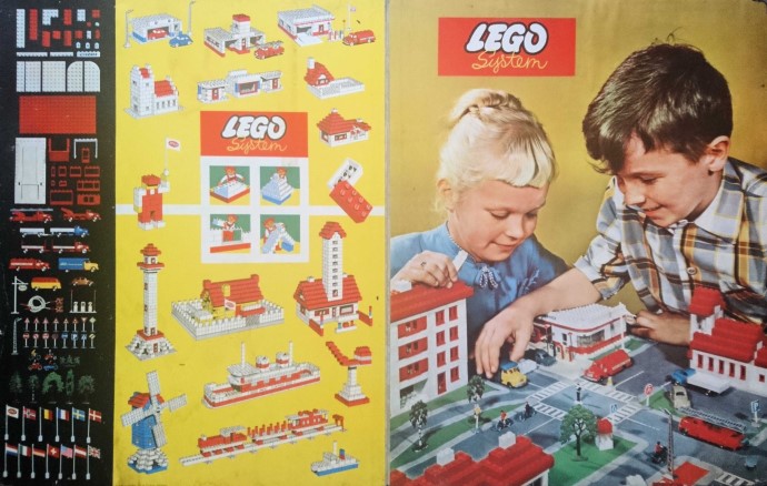 LEGO 200-4 LEGO Town Plan Board, Continental European Cardboard Version
