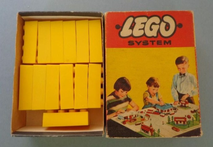 LEGO 218-2 2 x 4 Bricks