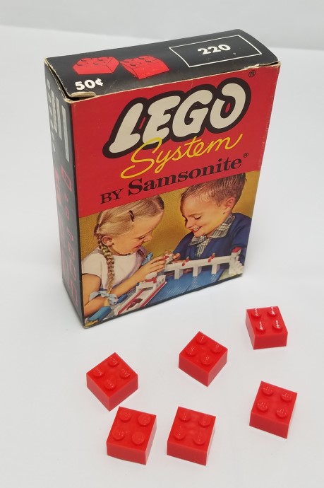 LEGO 220-2 2 X 2 Bricks