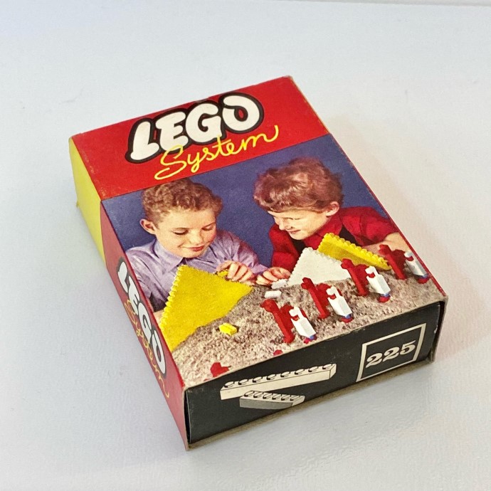 LEGO 225 1 x 6 and 1 x 8 Bricks