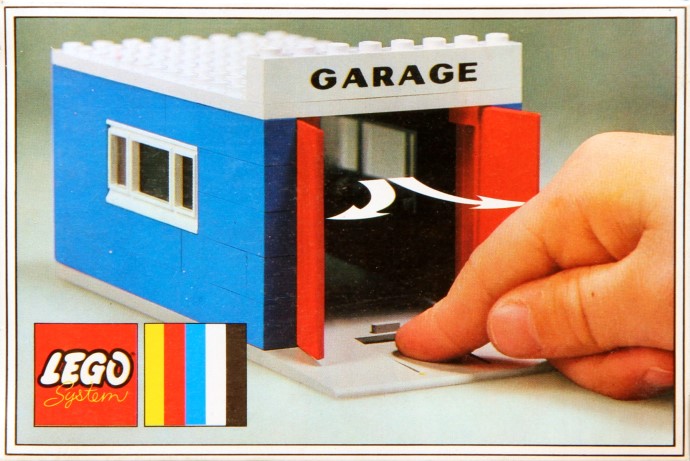 LEGO 348 Garage with Automatic Doors