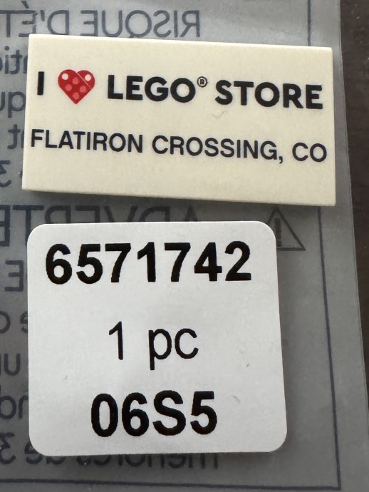 LEGO 5009209 I Heart LEGO Store Flatiron Crossing, CO