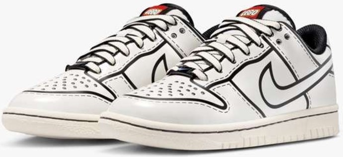 LEGO 5009950 Nike Dunk Low x LEGO Collection – Big Kids Shoes