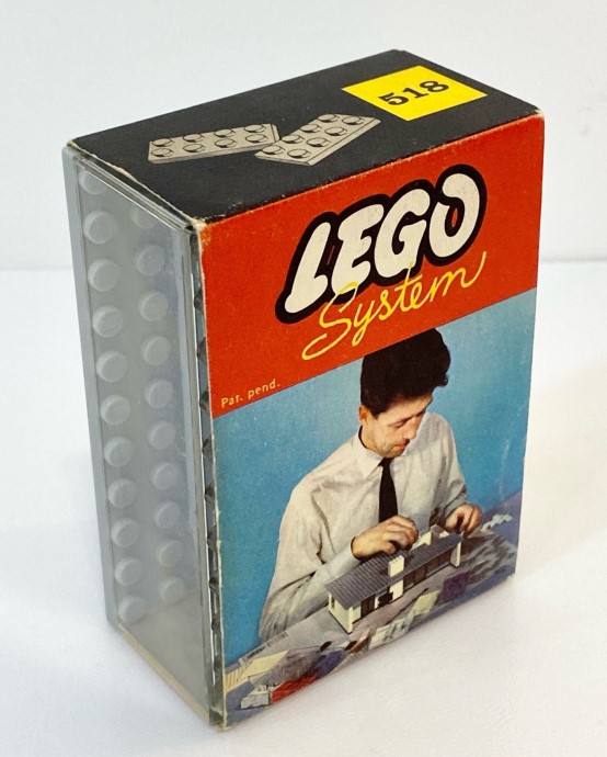 LEGO 518 2 x 4 Plates (cardboard box version)
