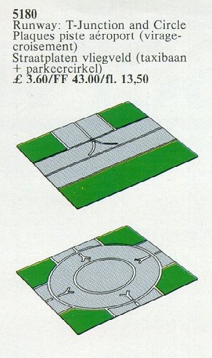LEGO 5180 Airport T-Junction and Circle Base Plates