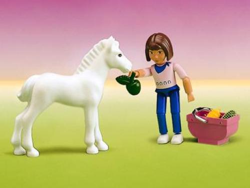 LEGO 5822 Jennifer and Foal