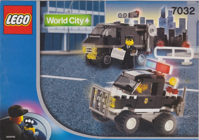 LEGO 7032 Police 4WD and Undercover Van