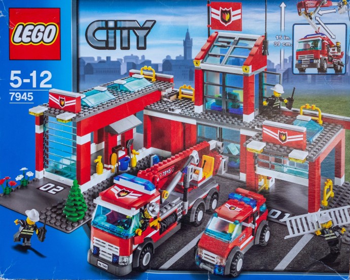 LEGO 7945: Fire Station | Brickset: LEGO set guide and database