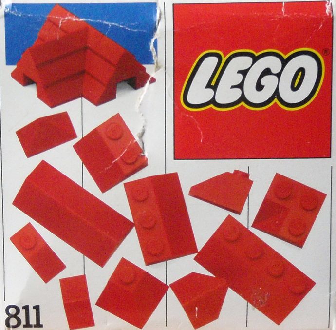LEGO 811 Red Roof Bricks, Steep Pitch