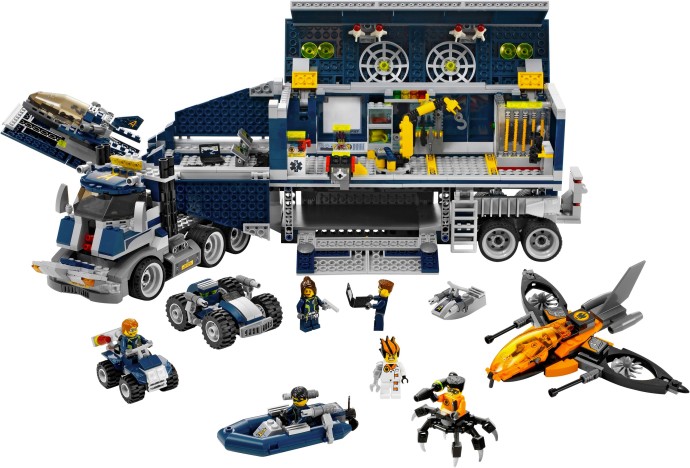 LEGO 8635 Mobile Command Centre