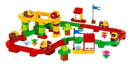 LEGO 9077 Brick Runner Set
