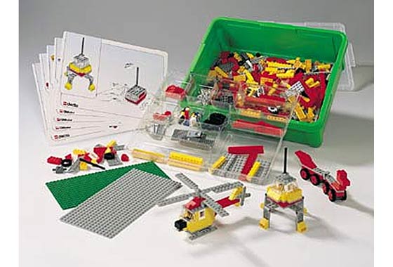LEGO 9453 Universal School Set