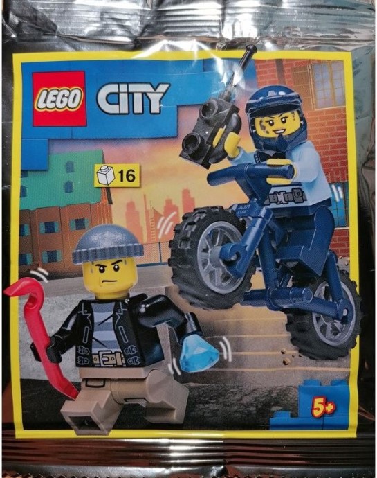 LEGO 952211 Policewoman and crook