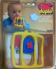 <h1>Square Rattle</h1><div class='tags floatleft'><a href='/sets/2023-1/Square-Rattle'>2023-1</a> <a href='/sets/theme-Duplo'>Duplo</a> <a class='subtheme' href='/sets/subtheme-Baby'>Baby</a> <a class='year' href='/sets/theme-Duplo/year-1983'>1983</a> </div><div class='floatright'>©1983 LEGO Group</div>