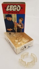<h1>2 x 2 Curved Bricks</h1><div class='tags floatleft'><a href='/sets/224-3/2-x-2-Curved-Bricks'>224-3</a> <a href='/sets/theme-System'>System</a> <a class='subtheme' href='/sets/subtheme-Supplemental'>Supplemental</a> <a class='year' href='/sets/theme-System/year-1958'>1958</a> </div><div class='floatright'>©1958 LEGO Group</div>