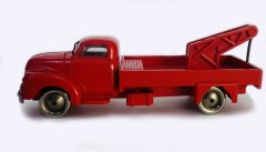 <h1>1:87 Bedford Tow Truck</h1><div class='tags floatleft'><a href='/sets/256-2/1-87-Bedford-Tow-Truck'>256-2</a> <a href='/sets/theme-System'>System</a> <a class='subtheme' href='/sets/subtheme-HO-1-87-Vehicles'>HO 1:87 Vehicles</a> <a class='year' href='/sets/theme-System/year-1958'>1958</a> </div><div class='floatright'>©1958 LEGO Group</div>
