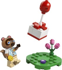 Tom Nook en Flying Present