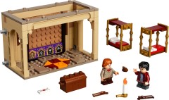 40452 Hogwarts Gryffindor Dorms now available with Harry Potter purchases
