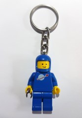 <h1>Blue Spaceman Key Chain</h1><div class='tags floatleft'><a href='/sets/4243694-1/Blue-Spaceman-Key-Chain'>4243694-1</a> <a href='/sets/theme-Gear'>Gear</a> <a class='subtheme' href='/sets/subtheme-Key-Chains-Space'>Key Chains/Space</a> <a class='year' href='/sets/theme-Gear/year-2004'>2004</a> </div><div class='floatright'>©2004 LEGO Group</div>