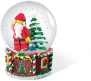 <h1>Santa Minifigure Snow Globe</h1><div class='tags floatleft'><a href='/sets/4287-2/Santa-Minifigure-Snow-Globe'>4287-2</a> <a href='/sets/theme-Gear'>Gear</a> <a class='subtheme' href='/sets/subtheme-Seasonal'>Seasonal</a> <a class='year' href='/sets/theme-Gear/year-2005'>2005</a> </div><div class='floatright'>©2005 LEGO Group</div>