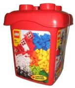<h1>LEGO Creative Bucket</h1><div class='tags floatleft'><a href='/sets/4540315-1/LEGO-Creative-Bucket'>4540315-1</a> <a href='/sets/theme-Bricks-and-More'>Bricks and More</a> <a class='subtheme' href='/sets/subtheme-Bonus-Value-Pack'>Bonus/Value Pack</a> <a class='year' href='/sets/theme-Bricks-and-More/year-2009'>2009</a> </div><div class='floatright'>©2009 LEGO Group</div>