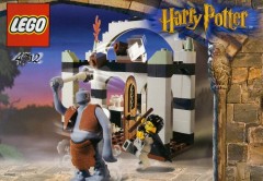 <h1>Troll on the Loose</h1><div class='tags floatleft'><a href='/sets/4712-1/Troll-on-the-Loose'>4712-1</a> <a href='/sets/theme-Harry-Potter'>Harry Potter</a> <a class='subtheme' href='/sets/subtheme-Philosopher-s-Stone'>Philosopher's Stone</a> <a class='year' href='/sets/theme-Harry-Potter/year-2002'>2002</a> </div><div class='floatright'>©2002 LEGO Group</div>