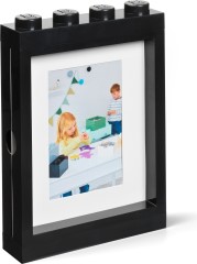 <h1>LEGO Picture Frame</h1><div class='tags floatleft'><a href='/sets/5006215-1/LEGO-Picture-Frame'>5006215-1</a> <a href='/sets/theme-Gear'>Gear</a> <a class='subtheme' href='/sets/subtheme-Photo-frames'>Photo frames</a> <a class='year' href='/sets/theme-Gear/year-2020'>2020</a> </div><div class='floatright'>©2020 LEGO Group</div>