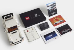 <h1>Porsche Welcome Pack</h1><div class='tags floatleft'><a href='/sets/5006655-1/Porsche-Welcome-Pack'>5006655-1</a> <a href='/sets/theme-Gear'>Gear</a> <a class='subtheme' href='/sets/subtheme-Miscellaneous'>Miscellaneous</a> <a class='year' href='/sets/theme-Gear/year-2021'>2021</a> </div><div class='floatright'>©2021 LEGO Group</div>