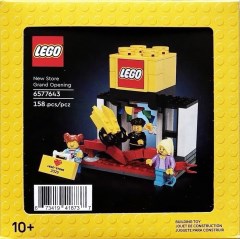 <h1>New Store Grand Opening</h1><div class='tags floatleft'><a href='/sets/5009308-1/New-Store-Grand-Opening'>5009308-1</a> <a href='/sets/theme-Promotional'>Promotional</a> <a class='subtheme' href='/sets/subtheme-LEGO-Brand-Store-Opening-Set'>LEGO Brand Store Opening Set</a> <a class='year' href='/sets/theme-Promotional/year-2025'>2025</a> </div><div class='floatright'>©2025 LEGO Group</div>