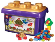 <h1>50th Anniversary Tub</h1><div class='tags floatleft'><a href='/sets/5352-2/50th-Anniversary-Tub'>5352-2</a> <a href='/sets/theme-Duplo'>Duplo</a> <a class='year' href='/sets/theme-Duplo/year-2005'>2005</a> </div><div class='floatright'>&copy;2005 LEGO Group</div>