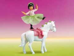 <h1>Lucinda and Cressida</h1><div class='tags floatleft'><a href='/sets/5853-1/Lucinda-and-Cressida'>5853-1</a> <a href='/sets/theme-Belville'>Belville</a> <a class='year' href='/sets/theme-Belville/year-1997'>1997</a> </div><div class='floatright'>©1997 LEGO Group</div>