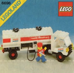 Random set of the day: Fuel Tanker