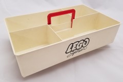 <h1>White Storage Box</h1><div class='tags floatleft'><a href='/sets/792-1/White-Storage-Box'>792-1</a> <a href='/sets/theme-Gear'>Gear</a> <a class='subtheme' href='/sets/subtheme-Storage'>Storage</a> <a class='year' href='/sets/theme-Gear/year-1972'>1972</a> </div><div class='floatright'>©1972 LEGO Group</div>