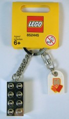 <h1>Gold Brick Key Chain</h1><div class='tags floatleft'><a href='/sets/852445-1/Gold-Brick-Key-Chain'>852445-1</a> <a href='/sets/theme-Gear'>Gear</a> <a class='subtheme' href='/sets/subtheme-Key-Chains-Brick'>Key Chains/Brick</a> <a class='year' href='/sets/theme-Gear/year-2008'>2008</a> </div><div class='floatright'>©2008 LEGO Group</div>