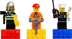 <h1>City Hero Magnet Set</h1><div class='tags floatleft'><a href='/sets/852513-1/City-Hero-Magnet-Set'>852513-1</a> <a href='/sets/theme-Gear'>Gear</a> <a class='subtheme' href='/sets/subtheme-Magnets-City'>Magnets/City</a> <a class='year' href='/sets/theme-Gear/year-2009'>2009</a> </div><div class='floatright'>©2009 LEGO Group</div>
