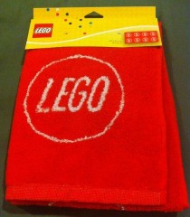 <h1>Medium red towel</h1><div class='tags floatleft'><a href='/sets/853210-1/Medium-red-towel'>853210-1</a> <a href='/sets/theme-Gear'>Gear</a> <a class='subtheme' href='/sets/subtheme-Housewares'>Housewares</a> <a class='year' href='/sets/theme-Gear/year-2011'>2011</a> </div><div class='floatright'>&copy;2011 LEGO Group</div>