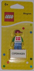 <h1>Copenhagen LEGO Store Magnet</h1><div class='tags floatleft'><a href='/sets/853313-1/Copenhagen-LEGO-Store-Magnet'>853313-1</a> <a href='/sets/theme-Gear'>Gear</a> <a class='subtheme' href='/sets/subtheme-Magnets-Miscellaneous'>Magnets/Miscellaneous</a> <a class='year' href='/sets/theme-Gear/year-2011'>2011</a> </div><div class='floatright'>©2011 LEGO Group</div>