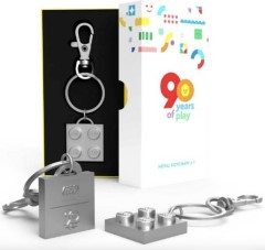 <h1>90 Years of Play Metal Key Chain</h1><div class='tags floatleft'><a href='/sets/90YOP-1/90-Years-of-Play-Metal-Key-Chain'>90YOP-1</a> <a href='/sets/theme-Gear'>Gear</a> <a class='subtheme' href='/sets/subtheme-Key-Chains'>Key Chains</a> <a class='year' href='/sets/theme-Gear/year-2022'>2022</a> </div><div class='floatright'>©2022 LEGO Group</div>