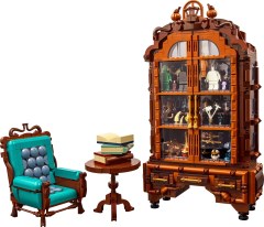 <h1>Antique Collection</h1><div class='tags floatleft'><a href='/sets/910061-1/Antique-Collection'>910061-1</a> <a href='/sets/theme-BrickLink'>BrickLink</a> <a class='subtheme' href='/sets/subtheme-Designer-Program-Series-7'>Designer Program Series 7</a> <a class='year' href='/sets/theme-BrickLink/year-2026'>2026</a> </div><div class='floatright'>&copy;2026 LEGO Group</div>