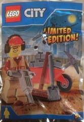 <h1>Workman and wheelbarrow</h1><div class='tags floatleft'><a href='/sets/951702-1/Workman-and-wheelbarrow'>951702-1</a> <a href='/sets/theme-City'>City</a> <a class='subtheme' href='/sets/subtheme-Magazine-Gift'>Magazine Gift</a> <a class='year' href='/sets/theme-City/year-2017'>2017</a> </div><div class='floatright'>©2017 LEGO Group</div>